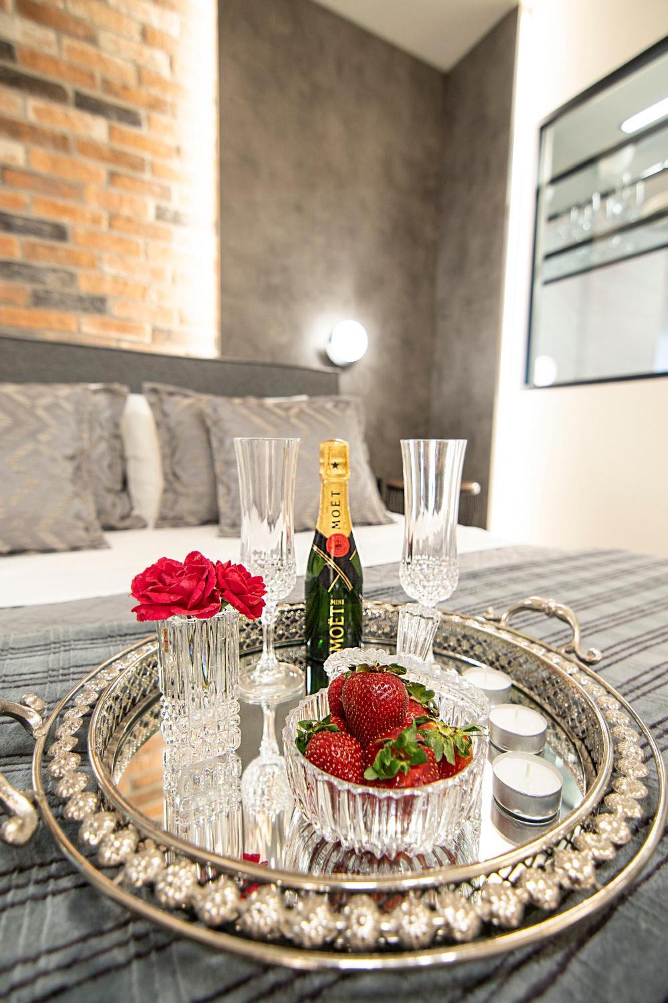 Almasi Luxury Suites Marquise Alexandroupoli Exterior photo