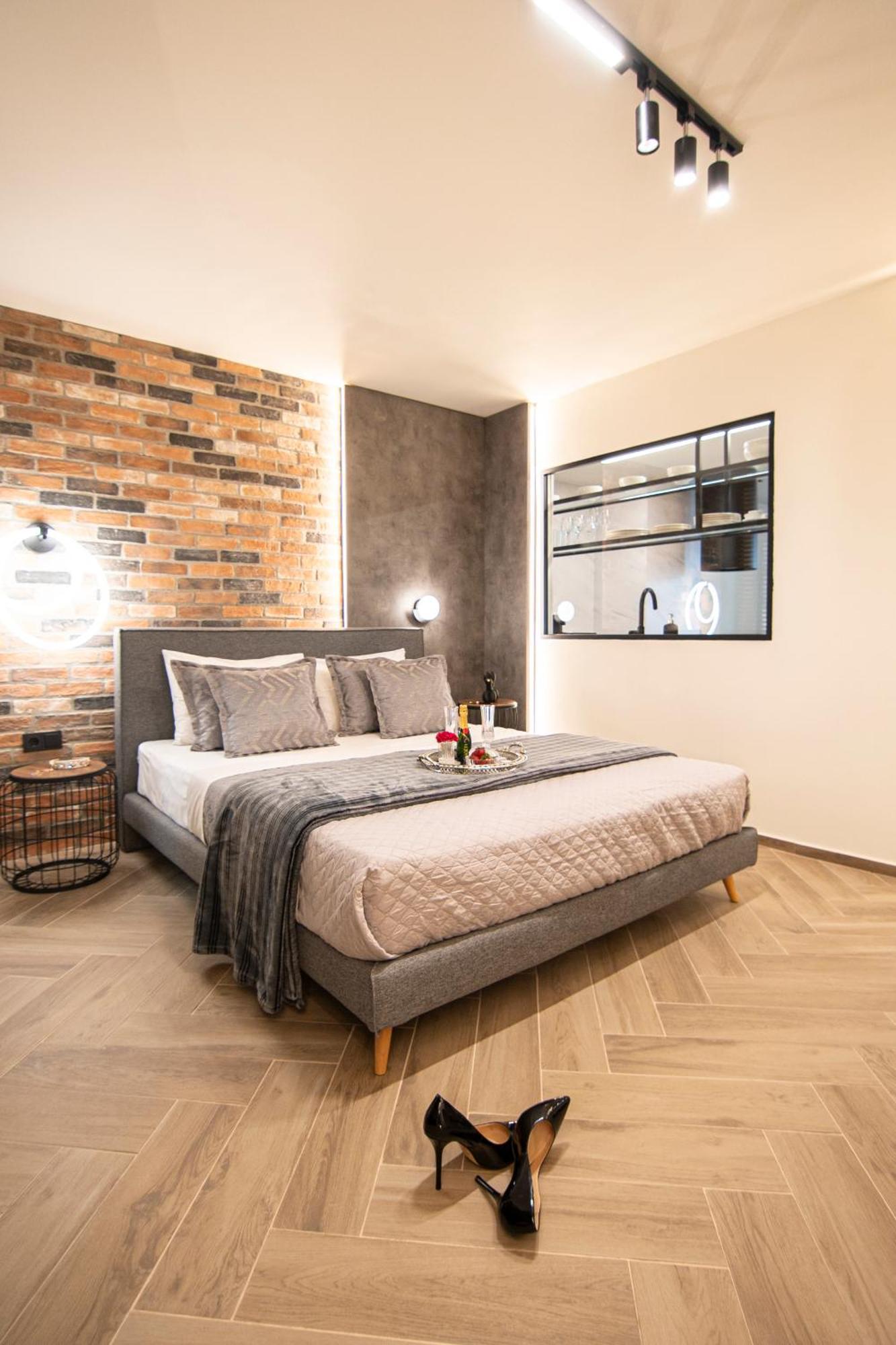 Almasi Luxury Suites Marquise Alexandroupoli Exterior photo